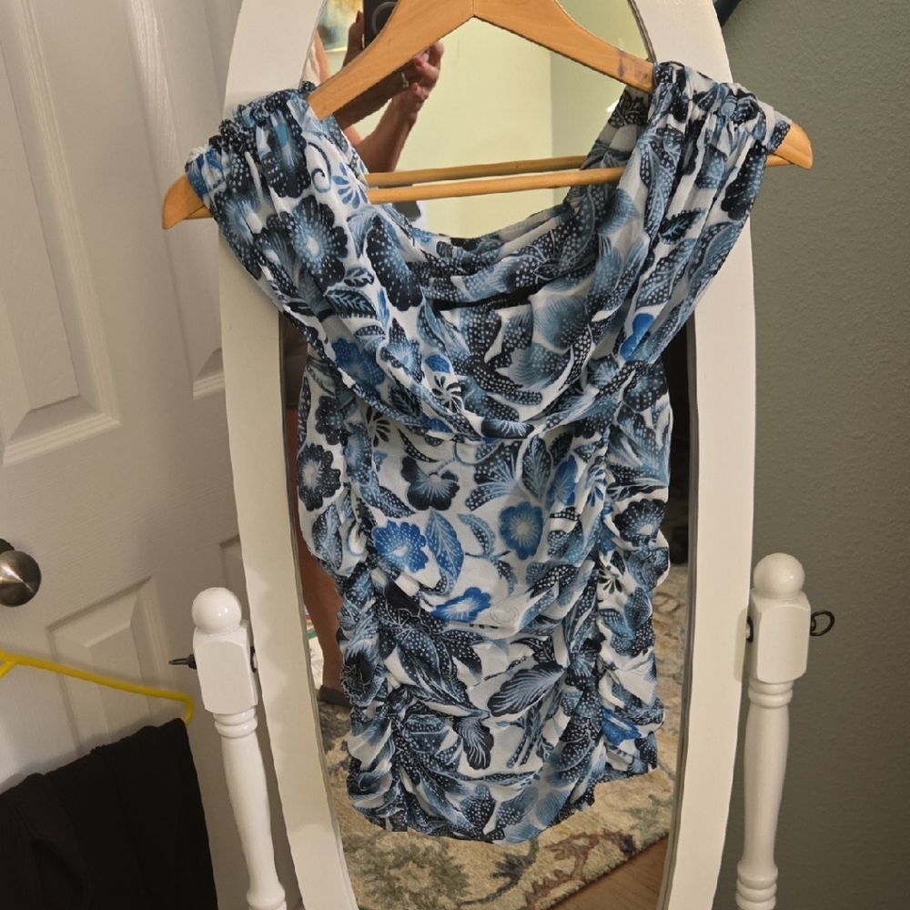 White House Black Market Blue Floral Blouse